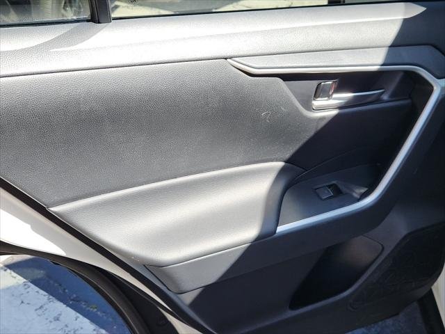 Certified Used 2025 ICE CAP Toyota  image 21