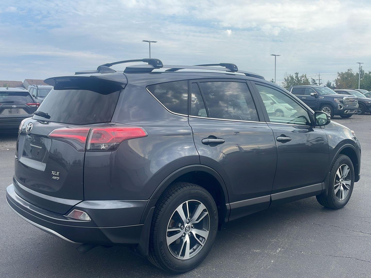 Used 2018 Magnetic Gray Metallic Toyota XLE image 7