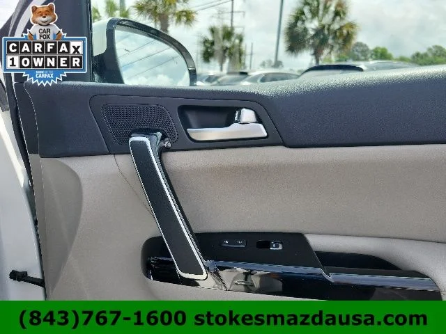 Used 2020 White Kia SX image 22