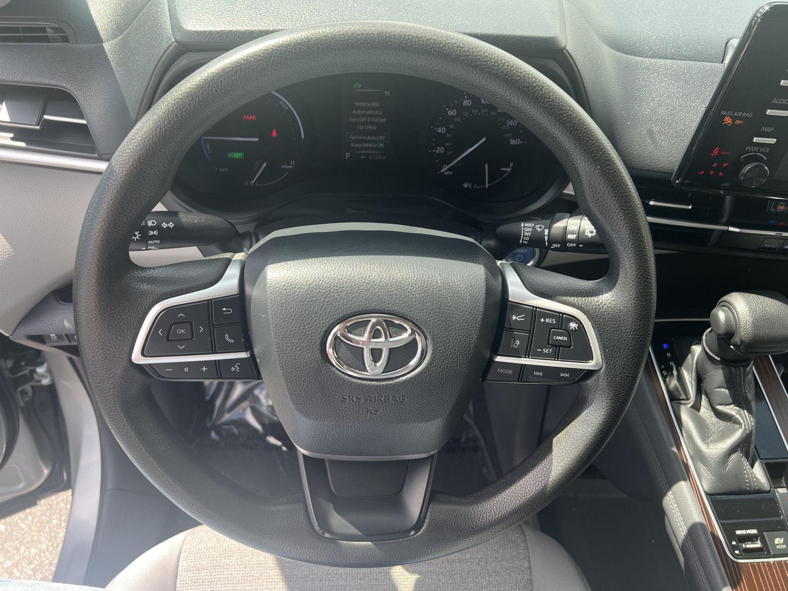 2021 Toyota Sienna LE - Photo 20