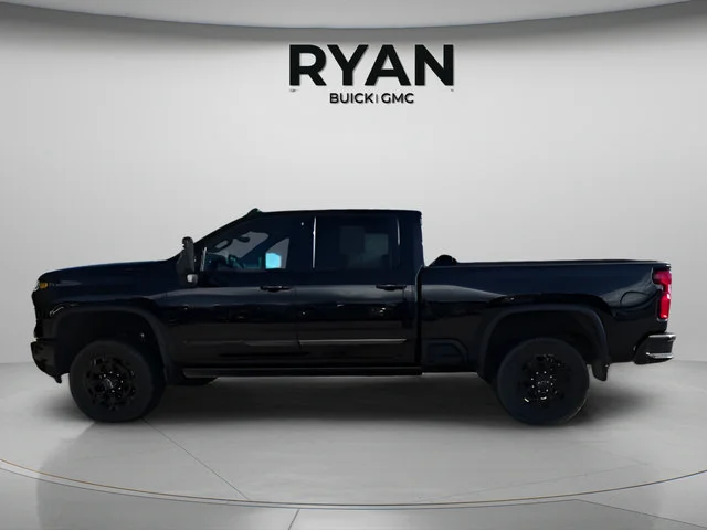 Used 2024 Black Chevrolet High Country image 7