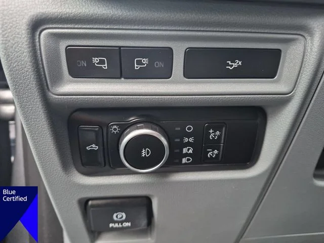 Used 2024 Silver Ford XLT image 17