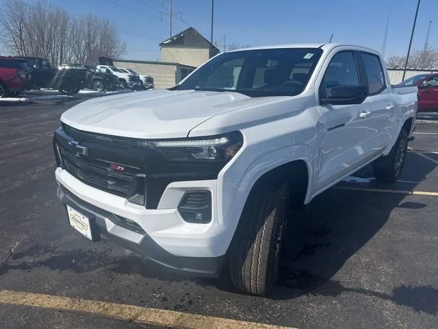 New 2026 Summit White Chevrolet Z71 image 7