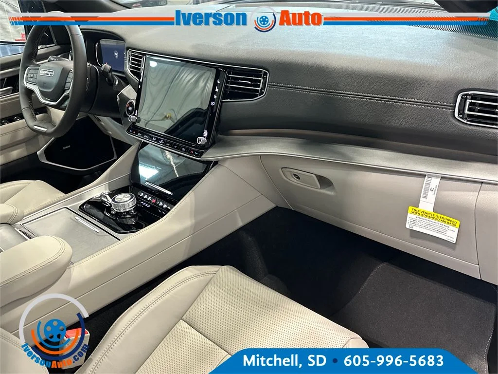 New 2026 Blue Jeep Limited Altitude image 34