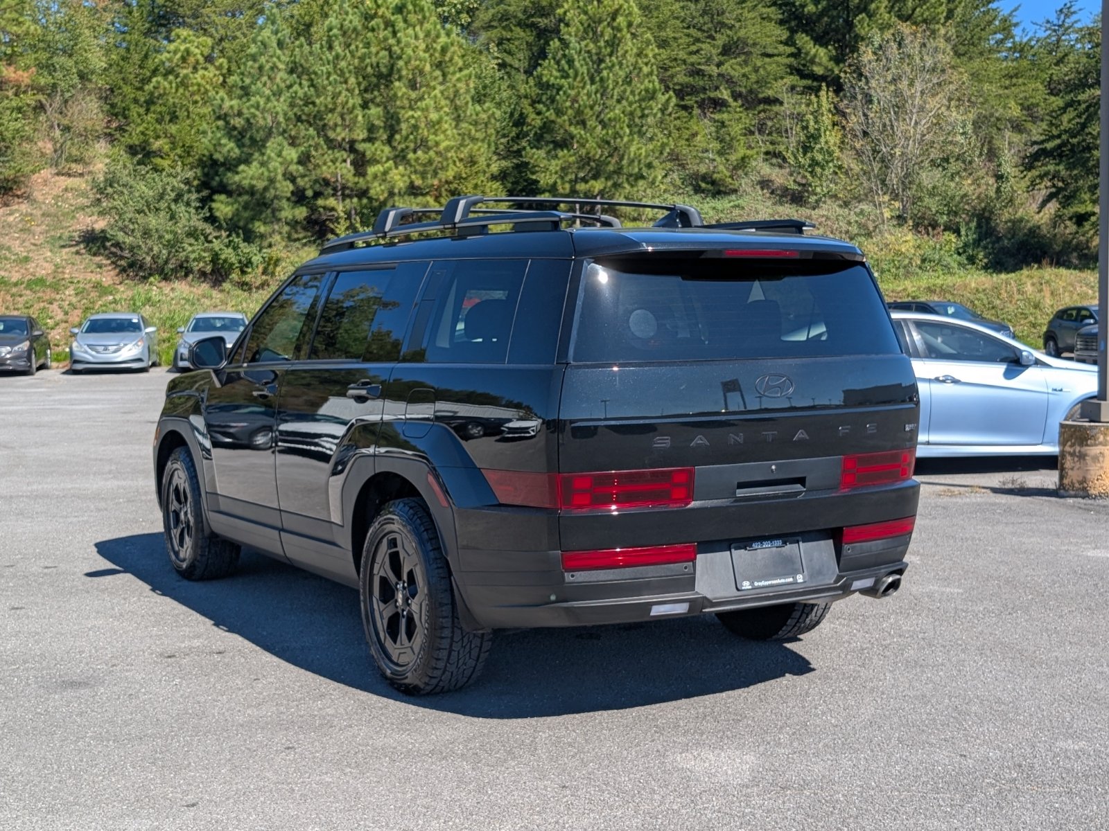 Used 2025 Phantom Black Hyundai XRT image 5