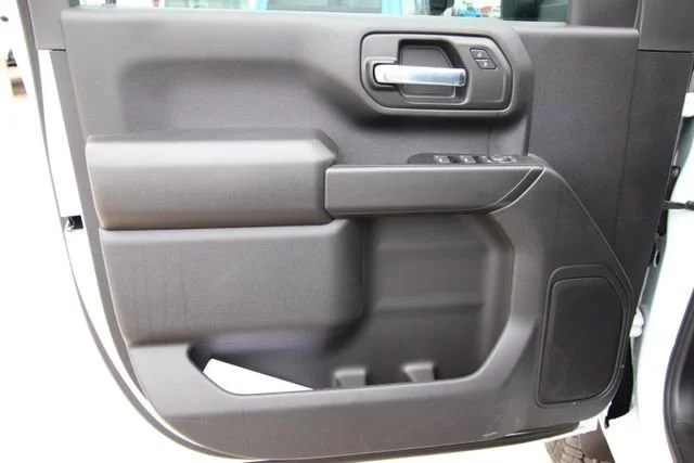 2026 Chevrolet Silverado 2500 HD Custom - Photo 12