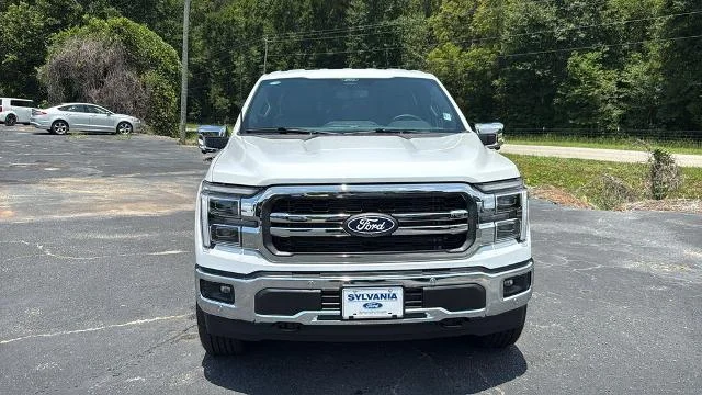 New 2026 Oxford White Ford Lariat® image 28