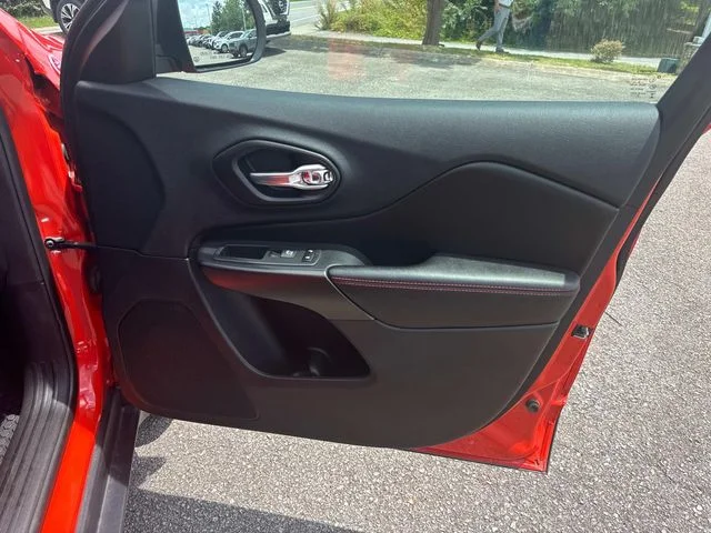 Used 2021 Orange Jeep Trailhawk image 22