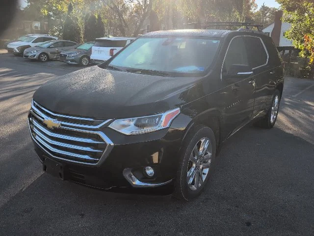 Used 2019 Black Chevrolet High Country image 3