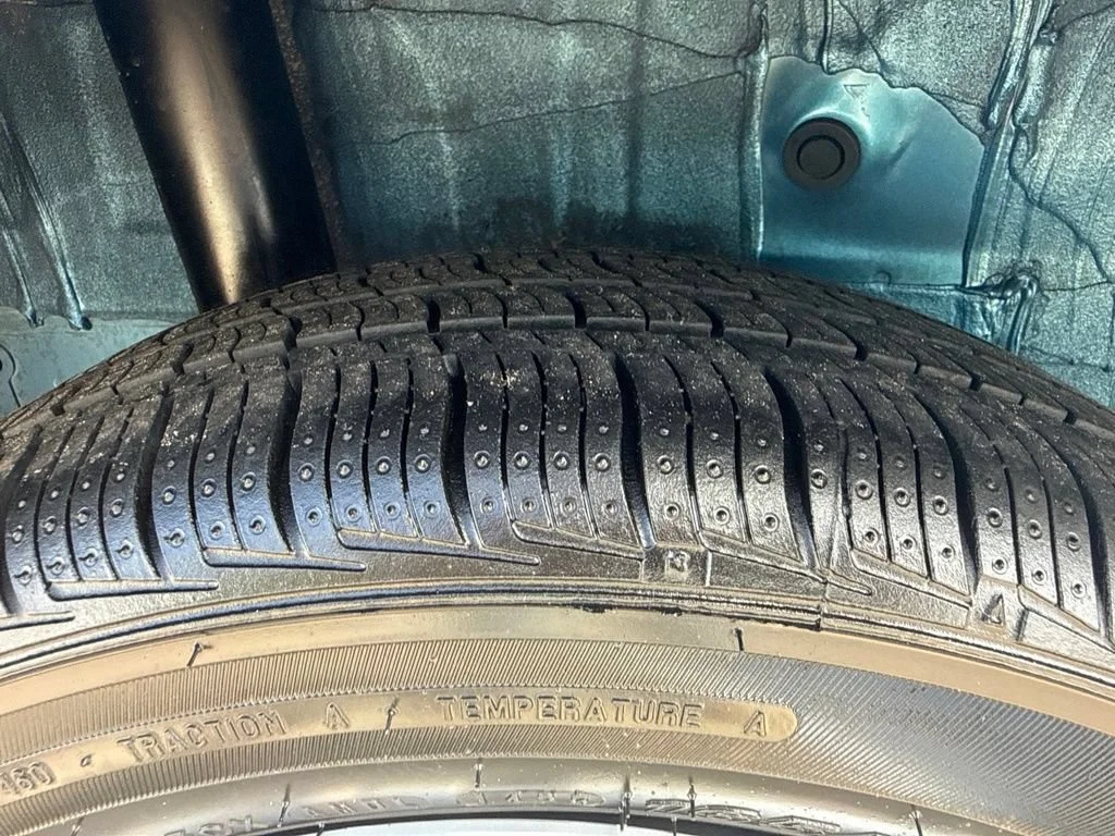 Used 2024  Mitsubishi ES image 30