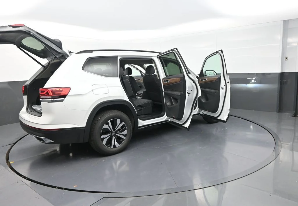 2026 Volkswagen Atlas SE - Photo 35
