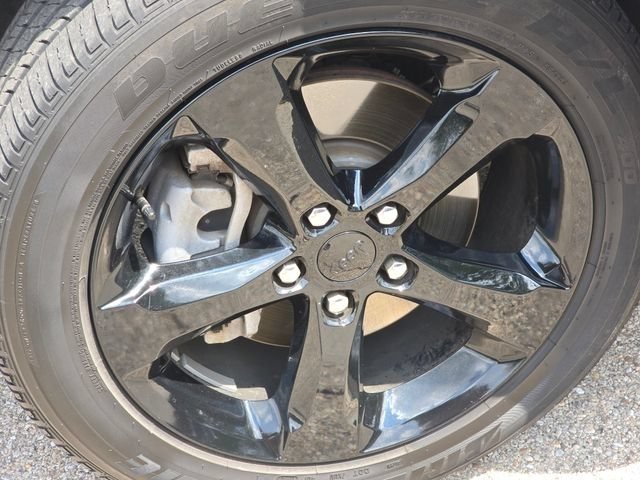 Used 2024 Baltic Gray Metallic Clearcoat Jeep Altitude X image 23