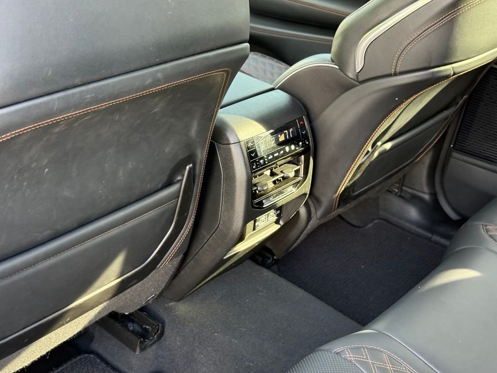 Used 2024 White Jeep Summit image 27