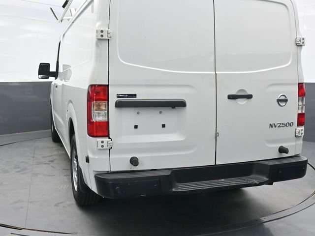 Used 2021 White Nissan SV image 5