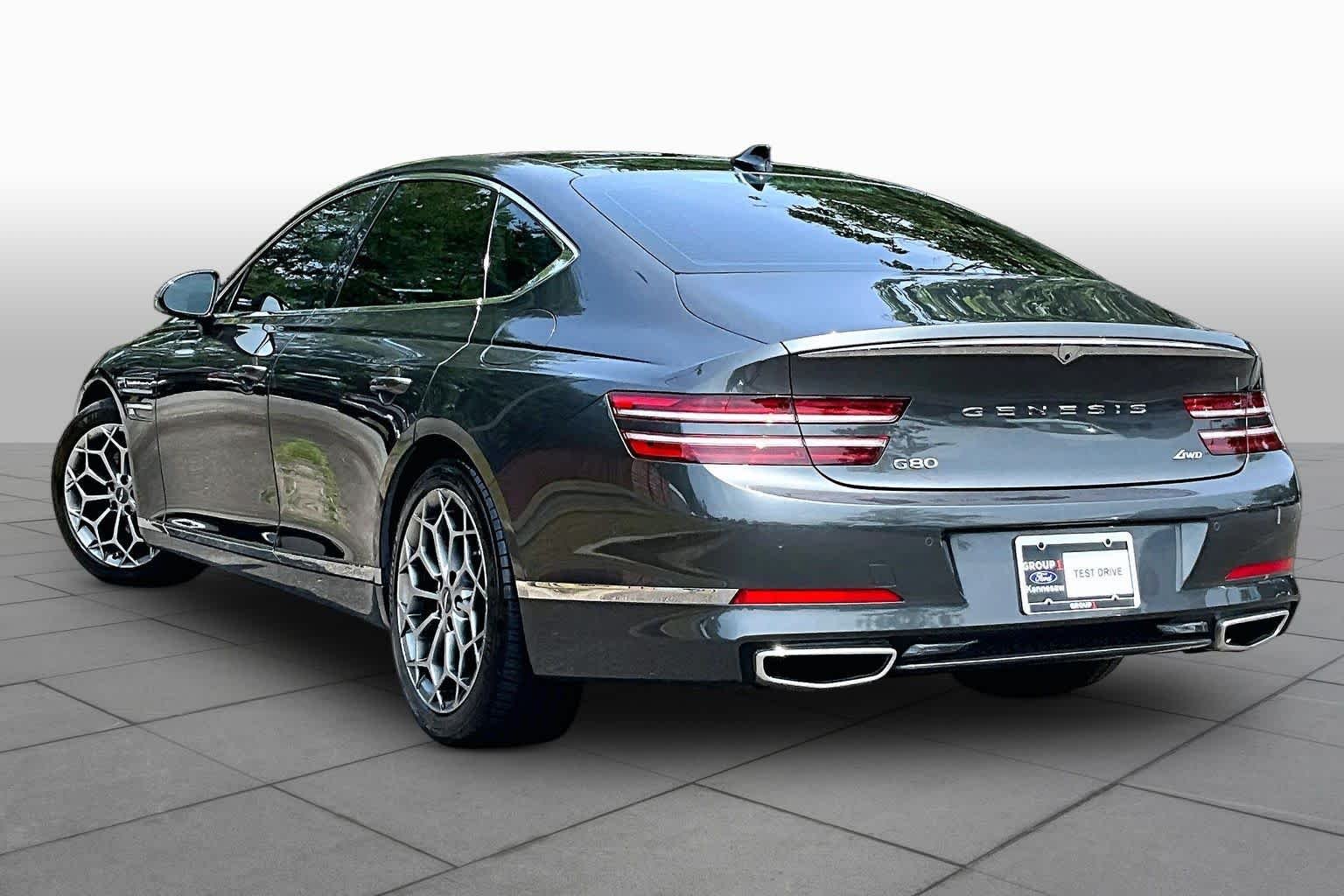 Used 2022 Makalu Gray Genesis 2.5T image 12