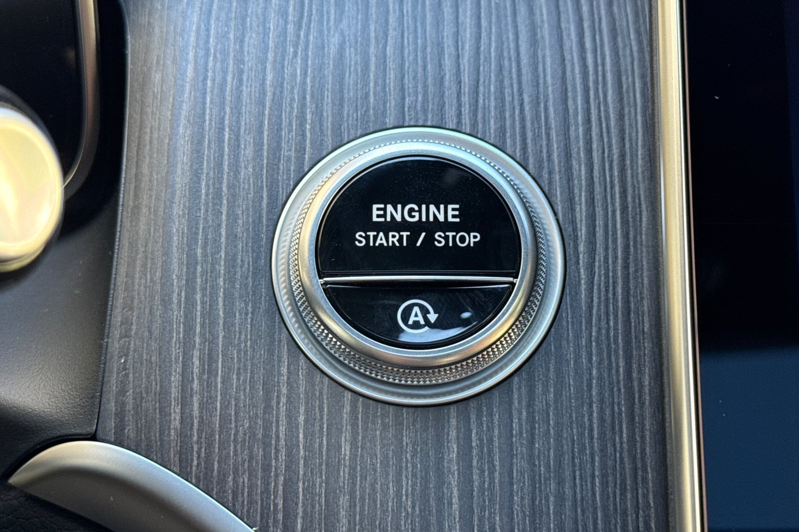 New 2027 Graphite Grey Metallic Mercedes-Benz GLC 300 image 21