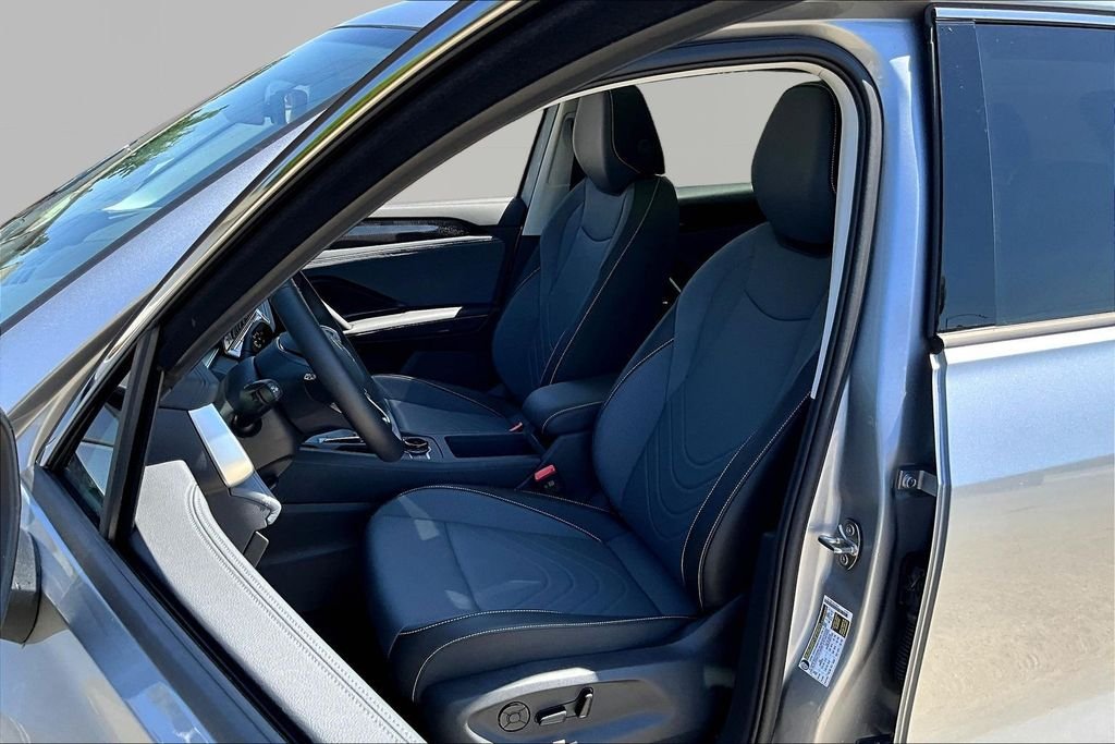 New 2026 Silver Volkswagen 2.0T SE image 22