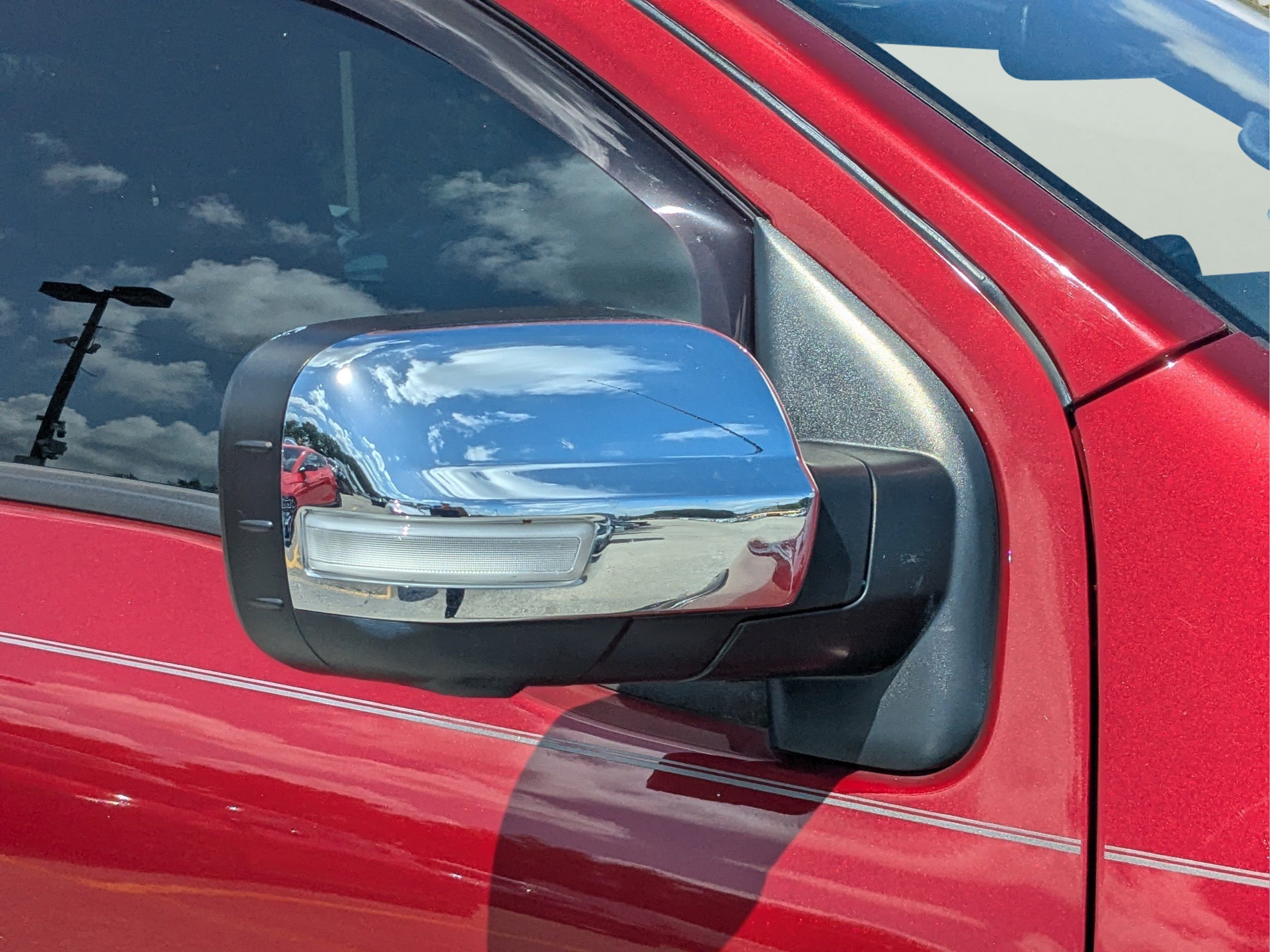 2020 Nissan Titan Platinum Reserve - Photo 32