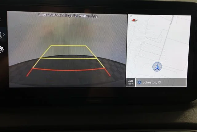 Used 2023 Black Hyundai SEL image 18