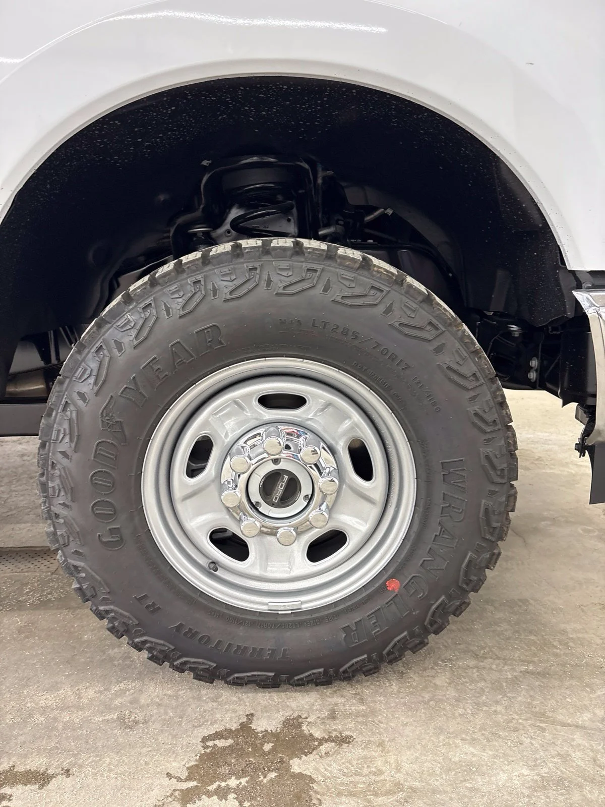 New 2027 Oxford White Ford F-250® XL image 20