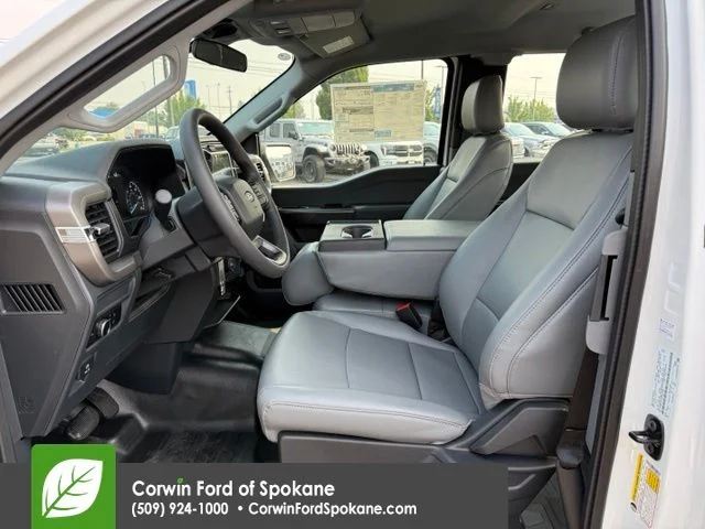 New 2026 Oxford White Ford XL image 2