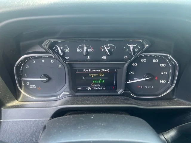 Used 2021  GMC Base image 37