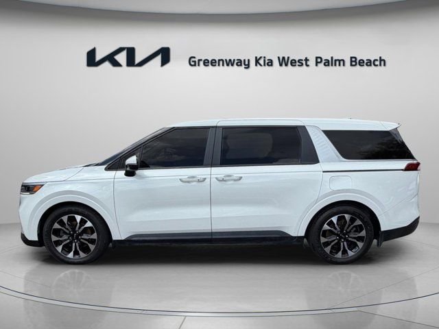 Used 2023 White Kia EX image 4