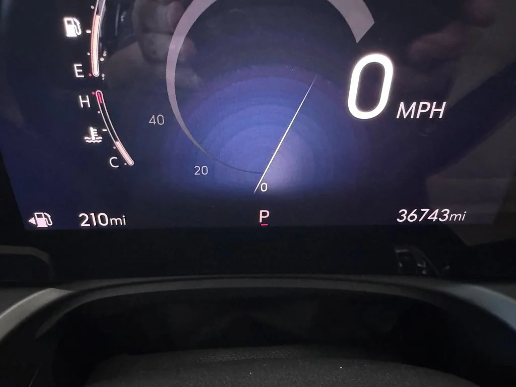 Used 2024 Ebony Twilight Metallic Buick Avenir image 16