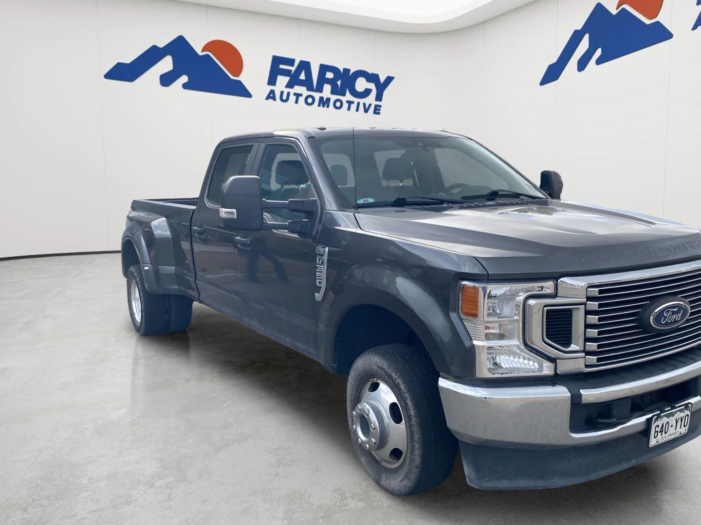 Used 2020 Magnetic Ford XL image 2