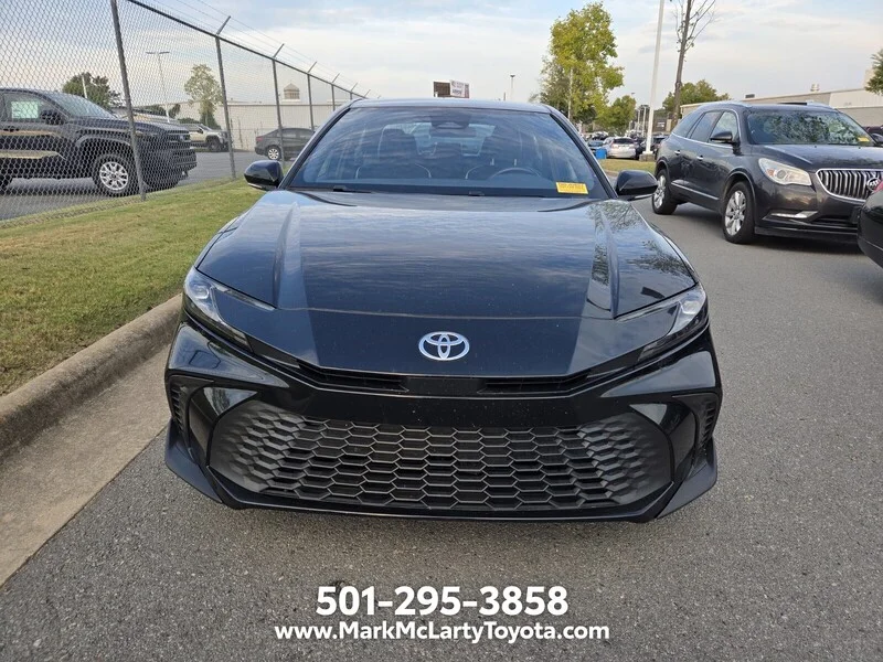 Used 2025 Midnight Black Metallic TOYOTA SE image 2