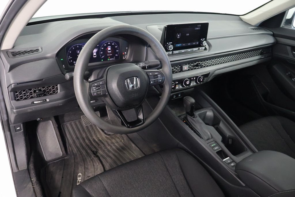 2025 Honda Accord LX - Photo 7