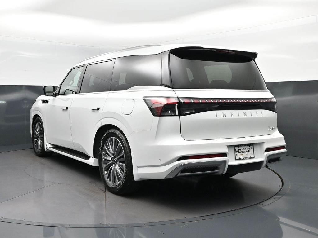New 2026 RADIANT WHITE INFINITI Luxe 2WD image 5