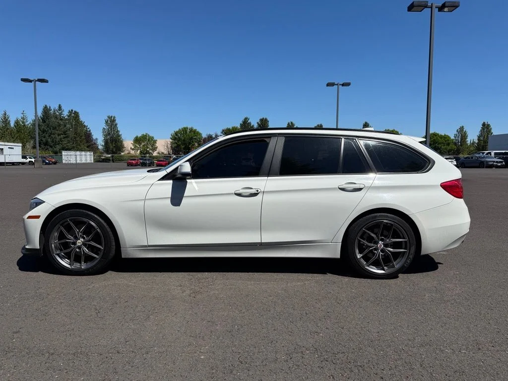 Used 2014 Alpine White BMW 328d xDrive image 4