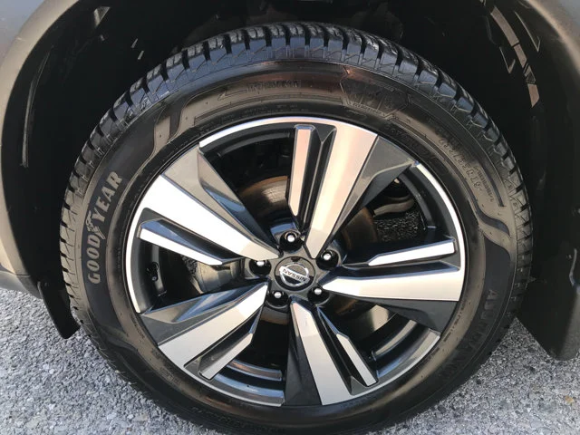Certified Used 2021 Caspian Blue Metallic Nissan Platinum image 10