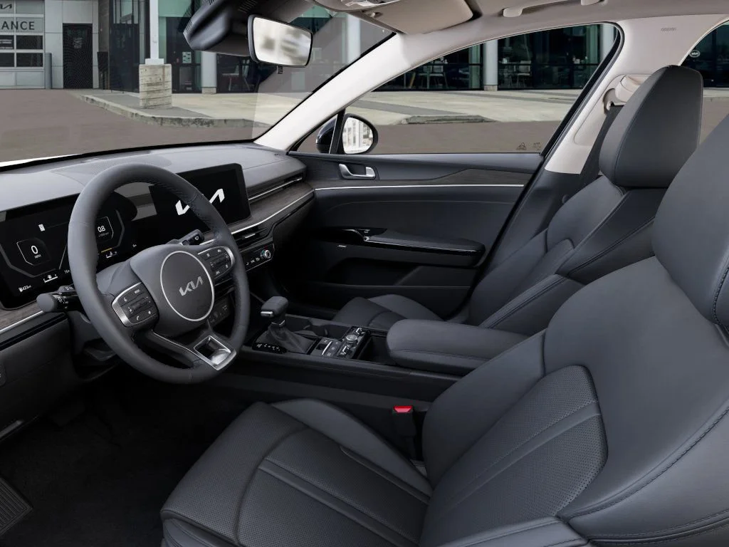 2025 Kia K5 EX - Photo 17