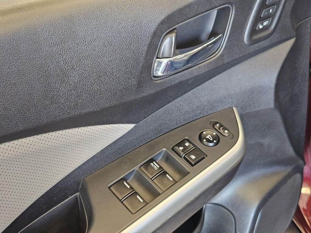 Used 2015  Honda Touring image 11