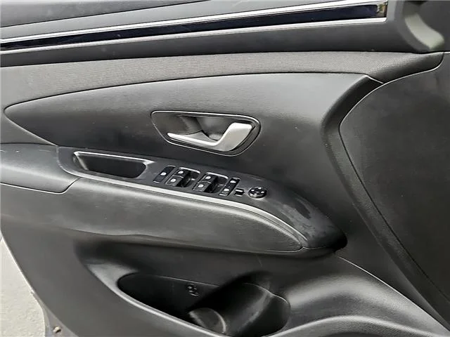 Used 2024 Gray Hyundai SEL Front-Wheel Drive image 14