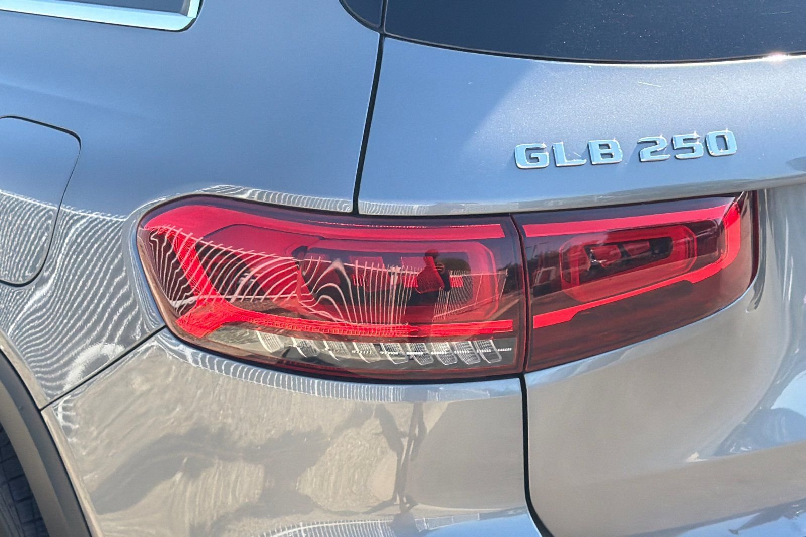Used 2021 Gray Mercedes-Benz GLB 250 image 13
