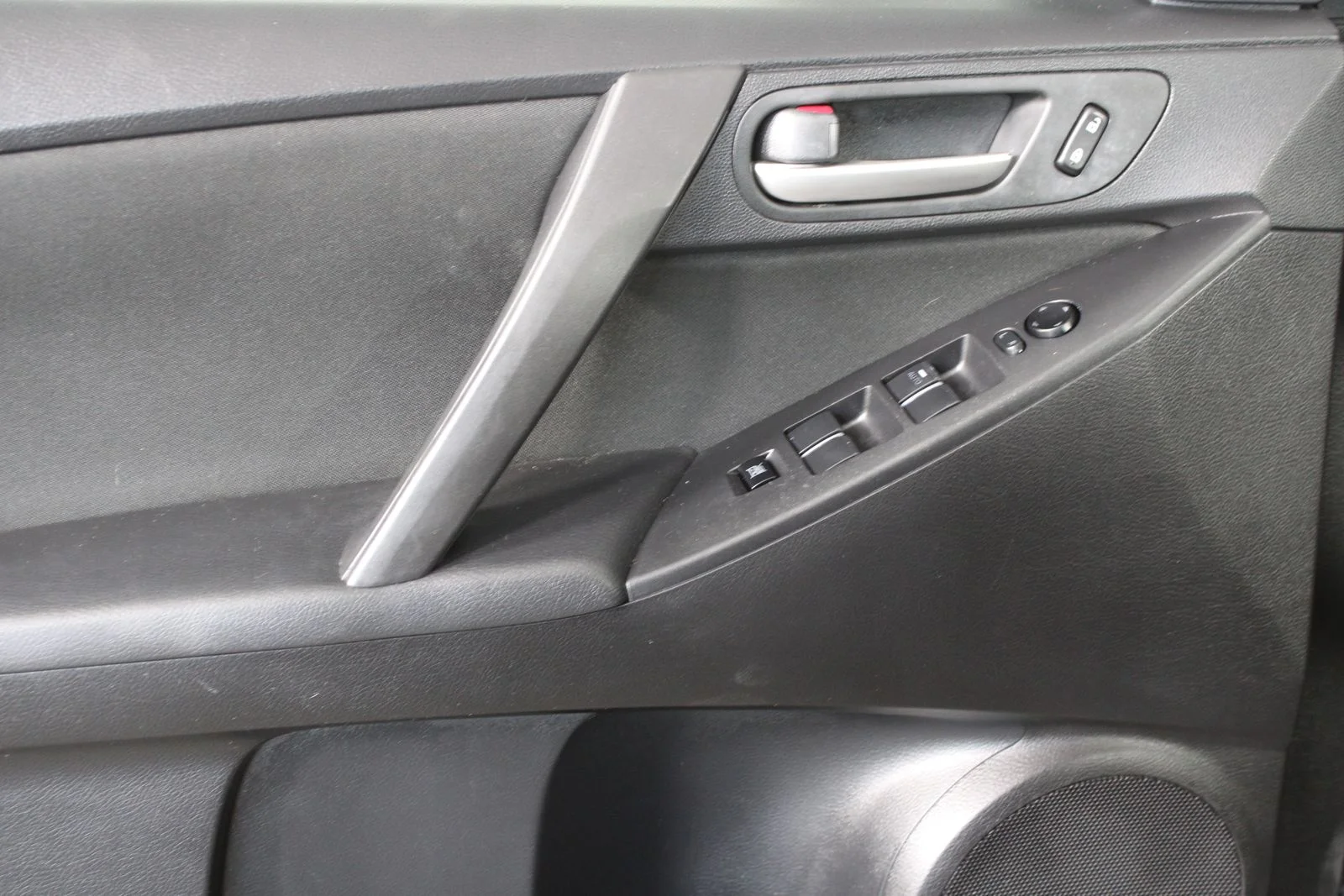 Used 2013 Black Mazda i Sport image 7