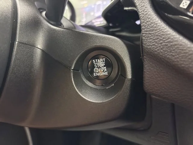 Used 2018 Laser Blue Jeep Limited image 15