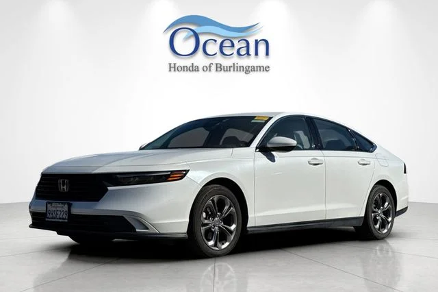 Certified Used 2023 Platinum White Pearl Honda EX image 8
