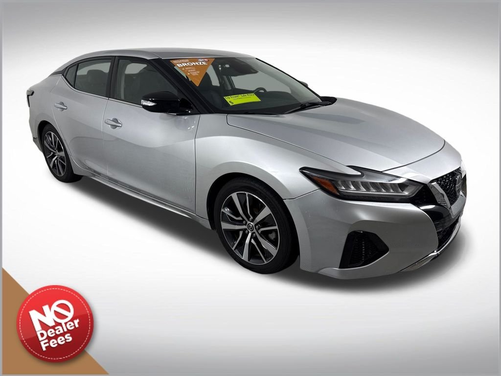 Used 2020 Silver Nissan 3.5 SV image 1