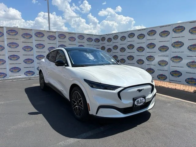 New 2026 Star White Metallic Tri-Coat Ford Premium image 2