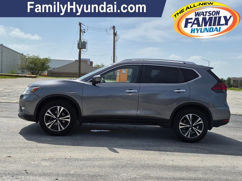 Used 2020 Gray Nissan SV image 6