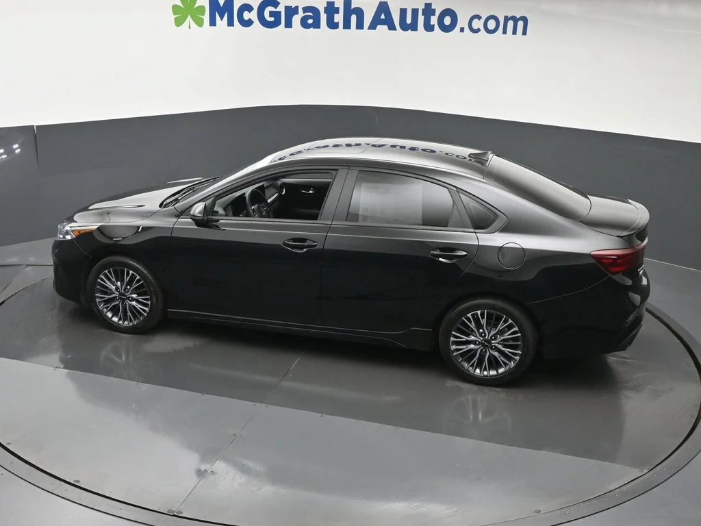 Used 2023 Black Kia GT-Line image 28