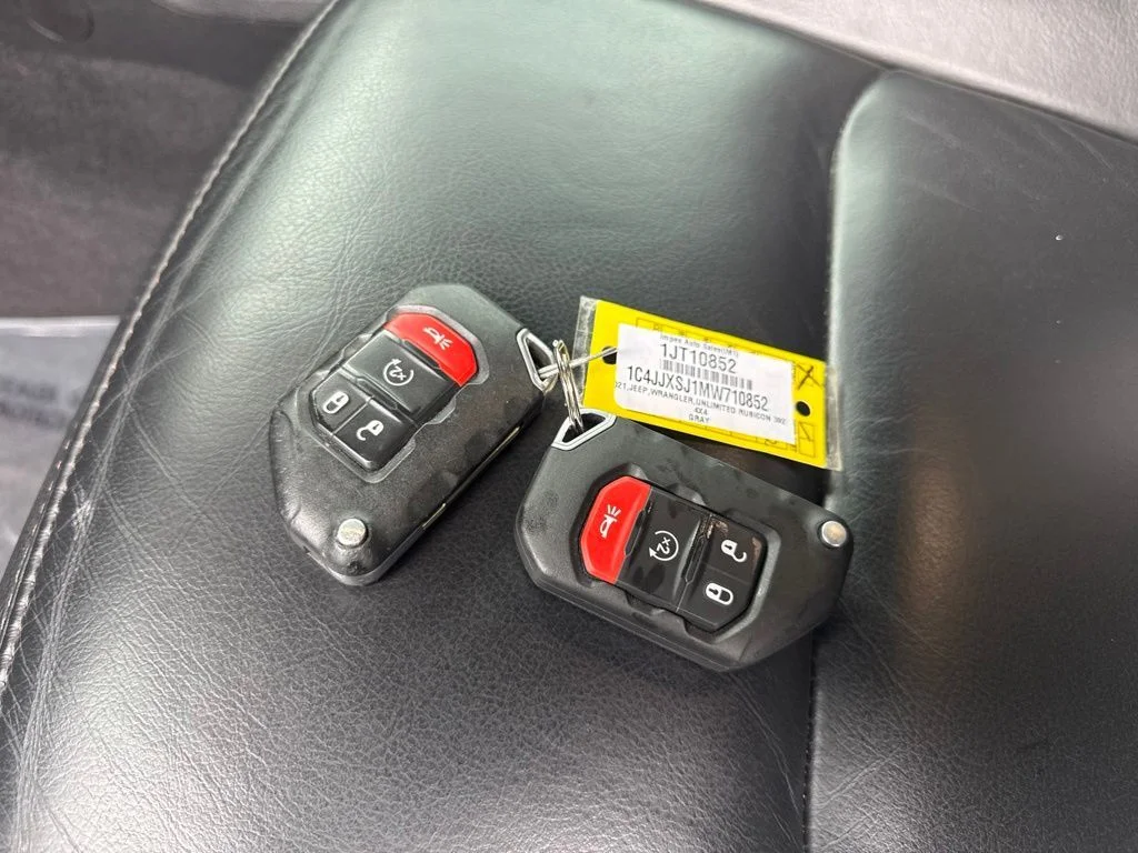 Used 2021 Gray Jeep Unlimited Rubicon 392 image 23