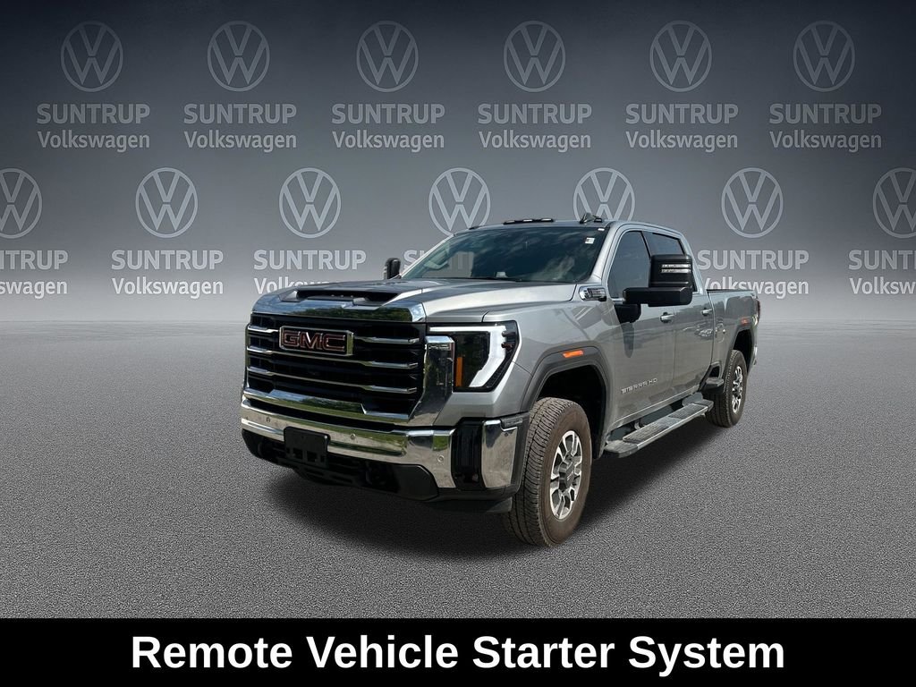 Used 2025 Silver GMC SLE image 34