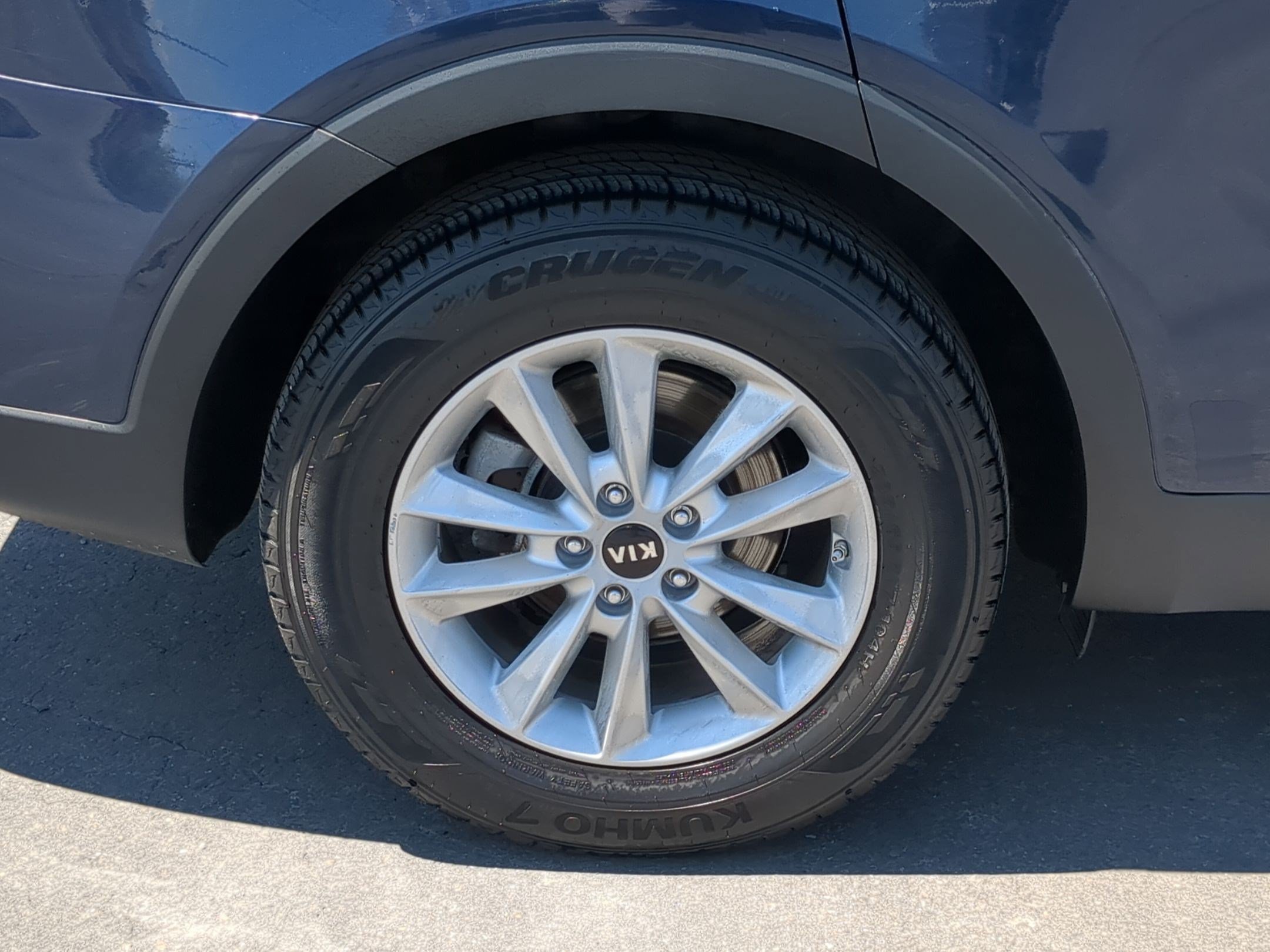 Used 2019 Blaze Blue Kia LX V6 image 13