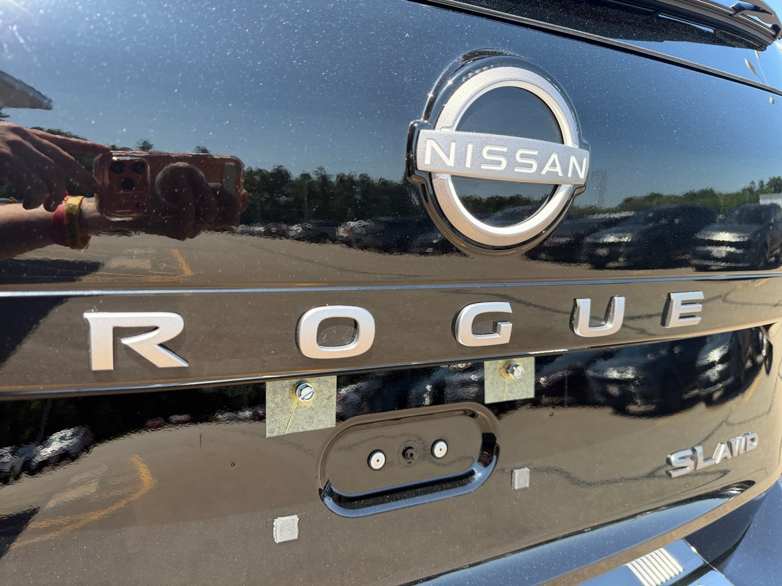 Used 2025 Super Black Nissan SL image 44