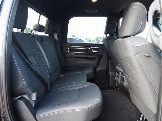 2026 RAM 3500 Big Horn - Photo 9